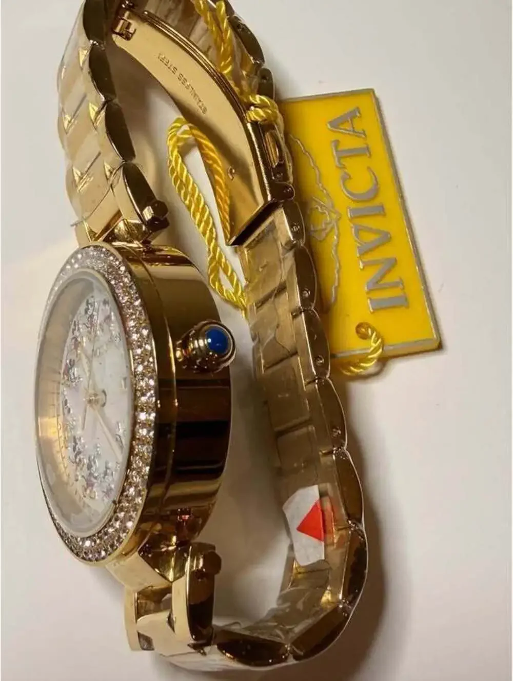 Disney stunning invicta